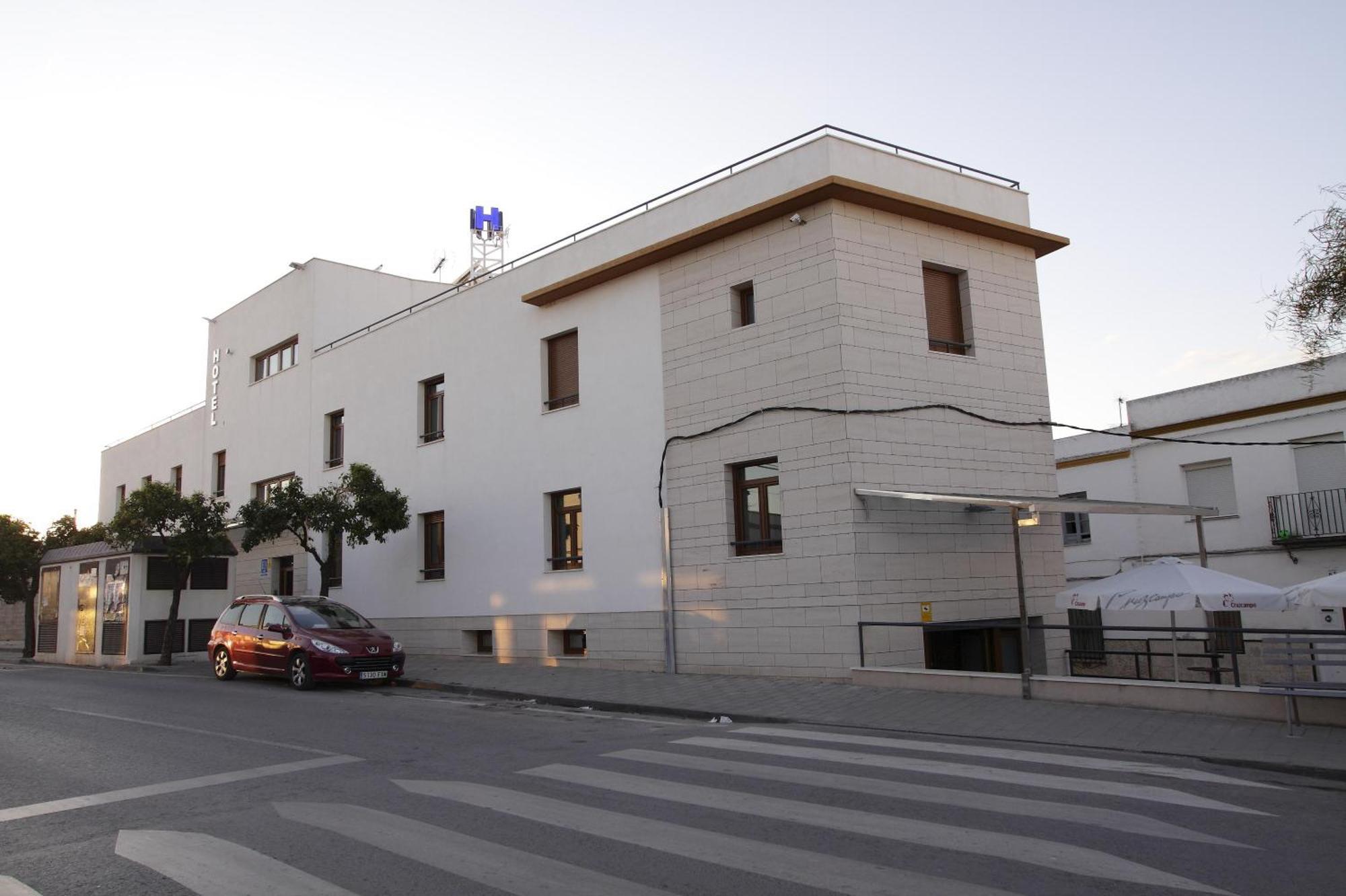 Hotel Albanta La Lantejuela 外观 照片